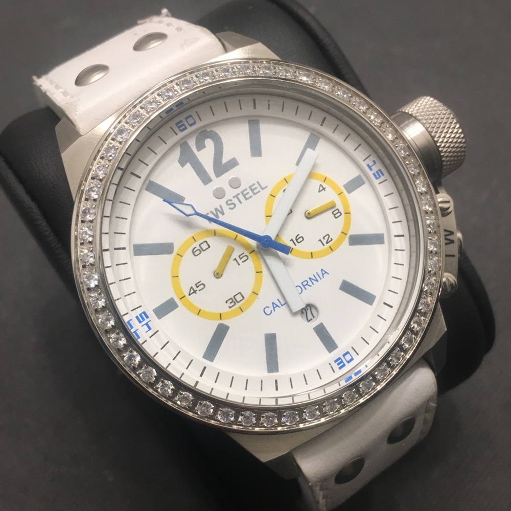 TW Steel CEO California Chronograph Unisex in white